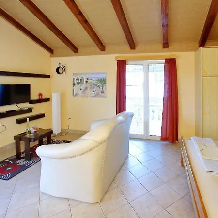 Apartman-studio Vanda Apartment